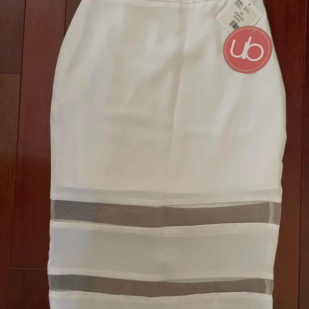 New with tags moon skirt xs